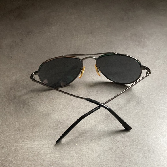 Small lens Aviator Sunglasses (1990s) - Picture 2 of 5